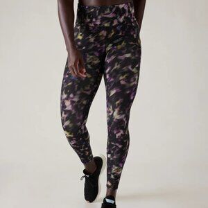 Athlete Ranier Tight in Lyra Garden Black, Size M